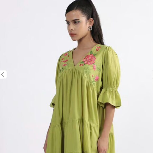 NWT Bombay Paisley Embroidered V-Neck Dress | Size L - Picture 12 of 12